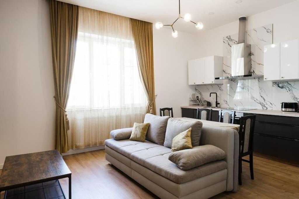 Joy City Stay Piatra Craiului 8 Timişoara Extérieur photo